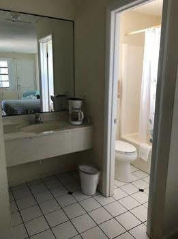 Beach Front Motel Flagler Beach Bagian luar foto